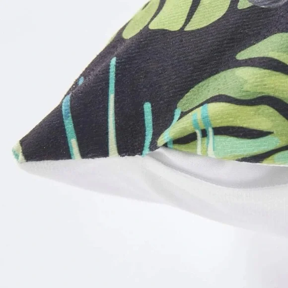 NWT JUNGLE CAT LEOPARD PRINT TOSS PILLOW THROW COVER - Picture 3 of 6